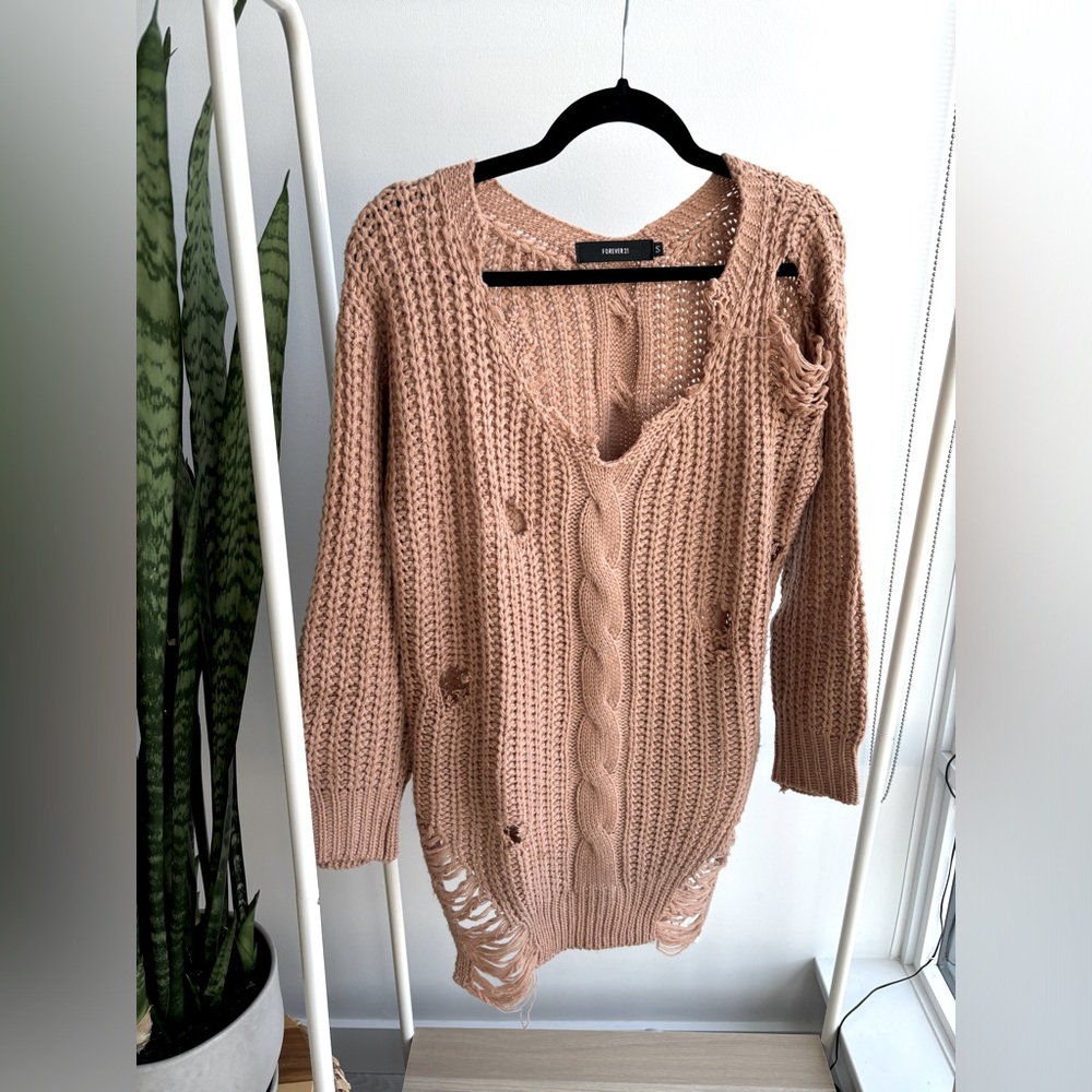 FOREVER 21 | Distressed Muted Apricot Oversized V-Neck Knit Sweater